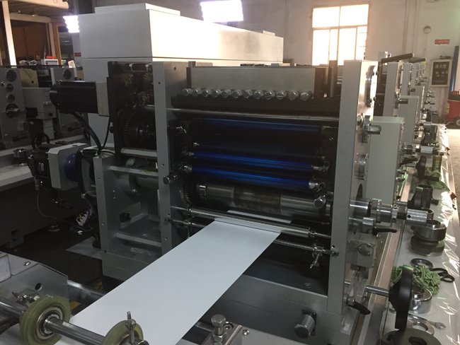 輪轉(zhuǎn)機(jī)印刷設(shè)備色序的排序主要考慮哪些因素呢?